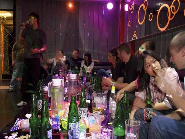 酒店消費怎麼算？幹部買單價錢、基本消費、包廂費、小姐坐檯費用完整公開5 / 作者:admin / 帖子ID:2709